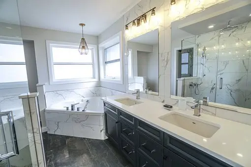 Bathroom-Cleaning--Bathroom-Cleaning-4432155-image